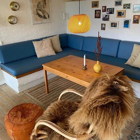 84361-knebel-apollovej-112 * Ørby