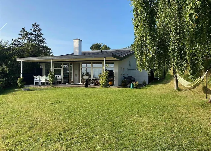 84361-knebel-apollovej-112 Сasa de vacaciones *